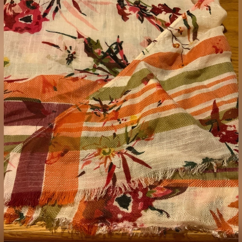 Triangular Shawl Wrap, Women’s Plaid Stripe w/Floral Design, Autumn Colors - Picture 3 of 6